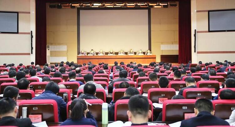 1577672190752395.jpg 成都海關(guān)2019年第一期處級公務(wù)人員全員培訓(xùn)專題班在我校舉辦