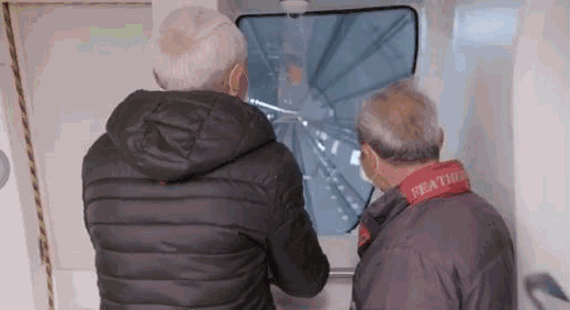 “復(fù)旦大學(xué)站”到了 復(fù)旦師生終于迎來(lái)地鐵18號(hào)線成功開通