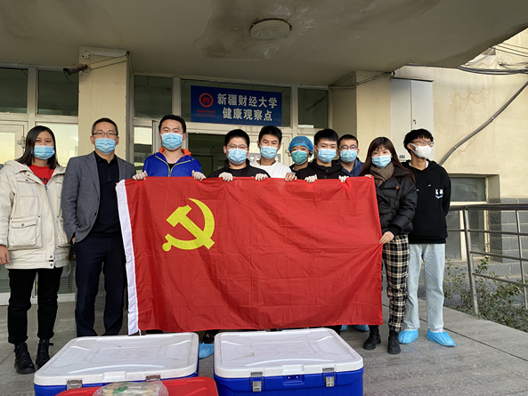 新疆財(cái)經(jīng)大學(xué)旅游學(xué)院開展黨員志愿服務(wù)活動(dòng)